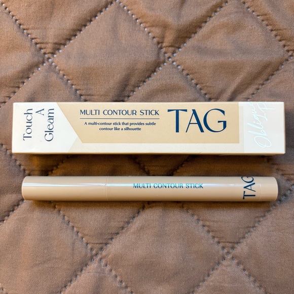 Touch A Gleam Multi Contour Stick in #01 Nude Beige - Picture 1 of 7